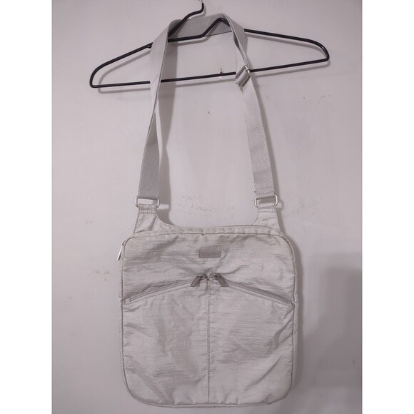 Baggallini Silver Multi-Pocket Crossbody Bag Organizer Lightweight Adjustable - Picture 1 of 9